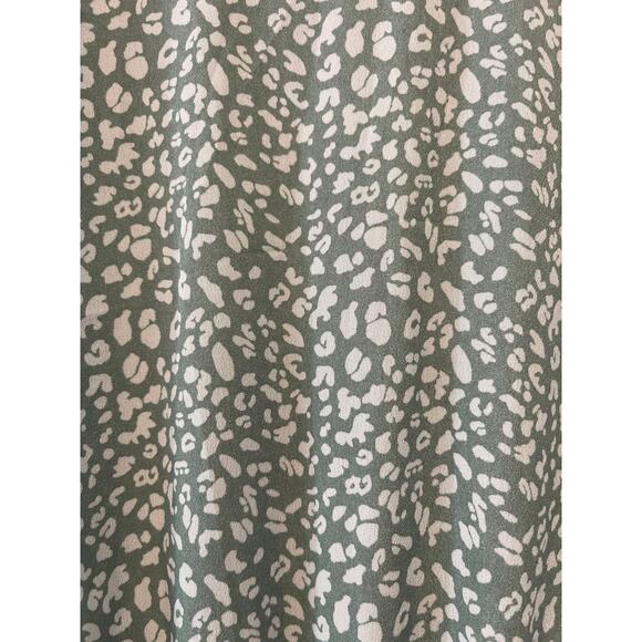 Princess Polly Cierra Romper Mint Green Leopard Print V Buuton Neck Short Size 4 - Picture 4 of 8